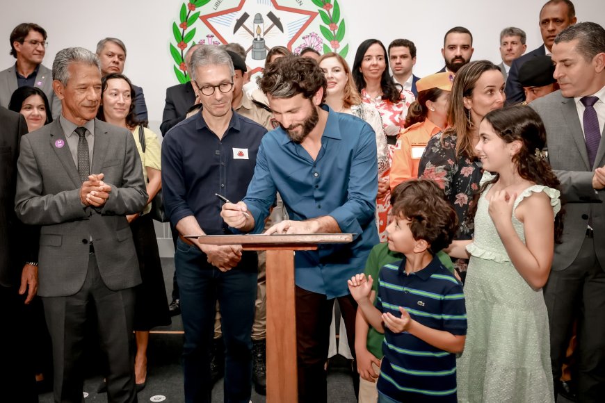 Marcelo Aro toma posse como secretário de Estado de Governo