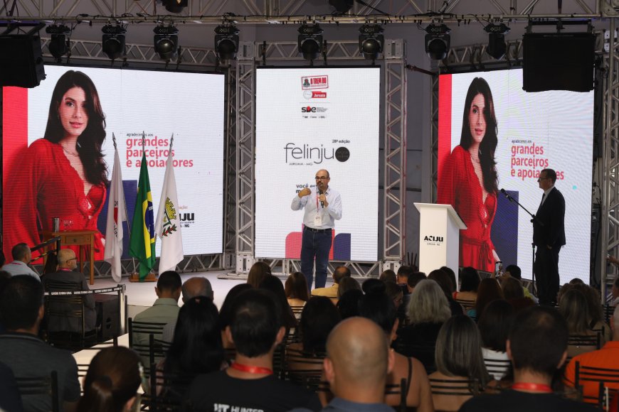 Vice-governador de Minas Gerais participa da abertura da 28ª edição da Feira de Moda e Lingerie de Juruaia