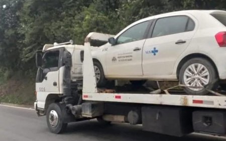 Carro da Secretaria de Saúde de Poços de Caldas é removido com 10 multas e licenciamento vencido desde 2022