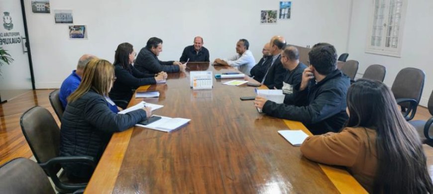 Prefeito de Guaxupé assina ordem de serviço para construção de usina de gases medicinais da  UPA