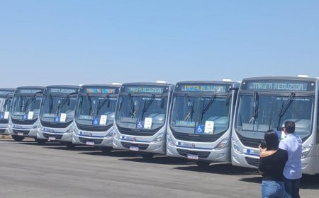 Prefeitura de Guaxupé apresenta frota de ônibus do Programa Transporte Renovado