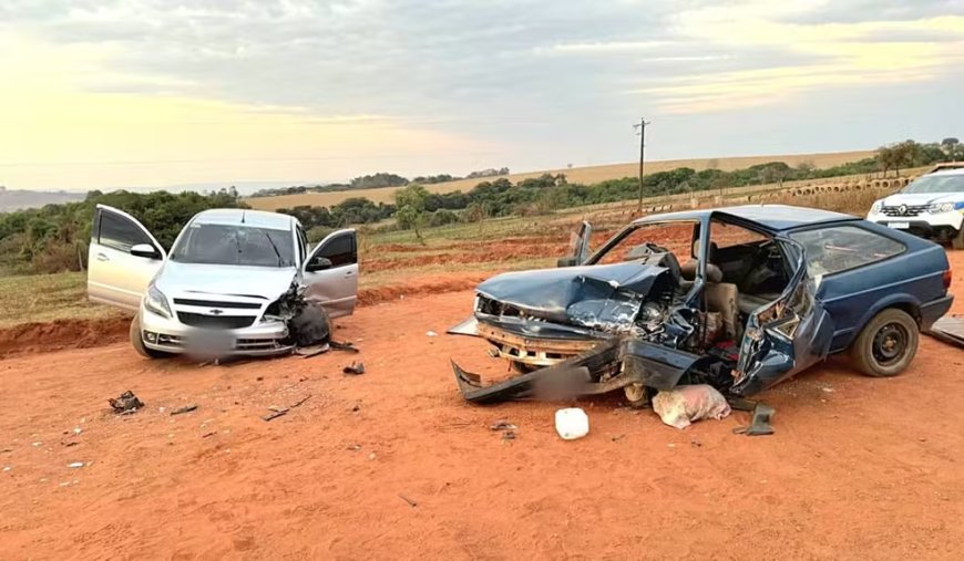 Sete pessoas ficam feridas em acidente com carro dirigido por criança de 11 anos