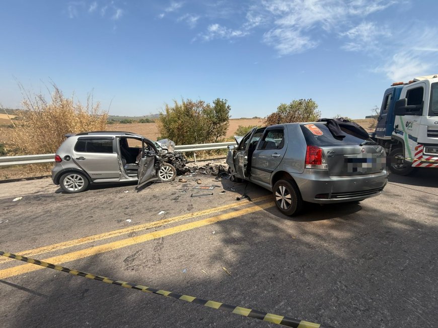 Colisão frontal entre dois veículos mobiliza equipes de resgate na MG-491