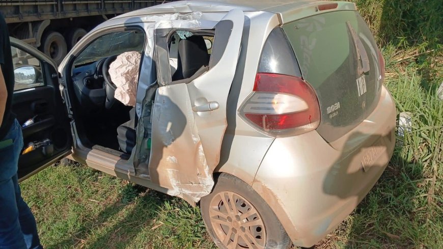 Uma pessoa morre e outra fica em estado grave em grave acidente na MG-344