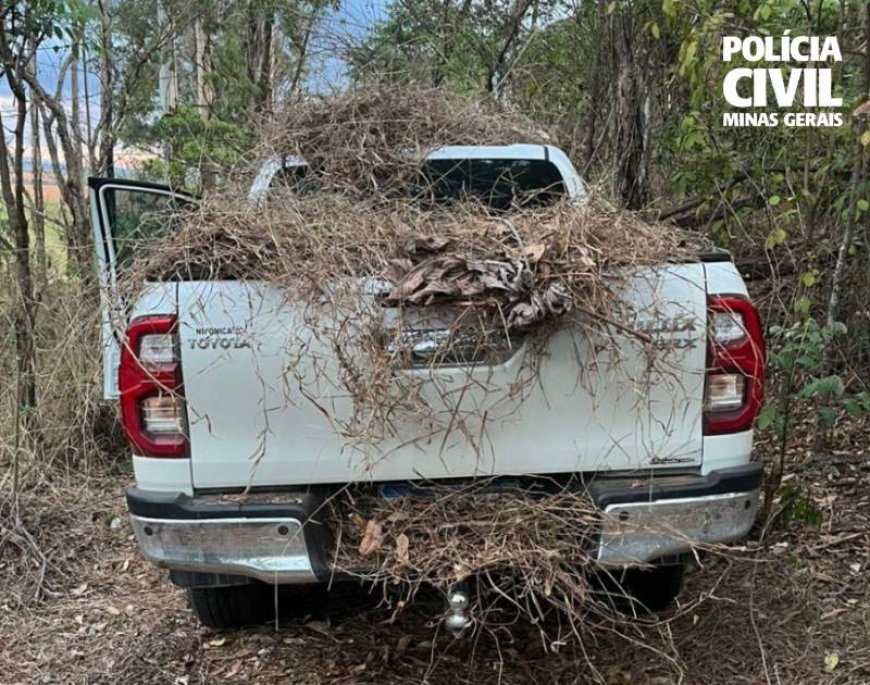 Polícia Civil localiza veículo furtado em área de mata no Sul de Minas