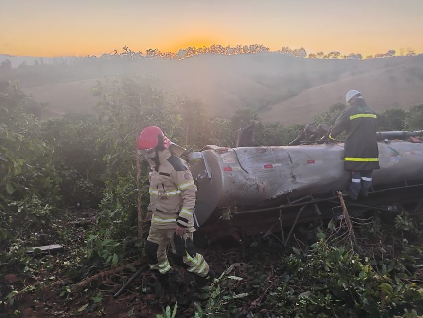 Homem de 39 anos perde o controle do veículo, que capota em estrada rural de Nova Resende