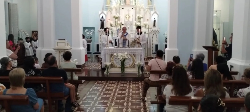 Reestruturação de Igreja em Carmo do Rio Claro é celebrada pelo Bispo de Guaxupé