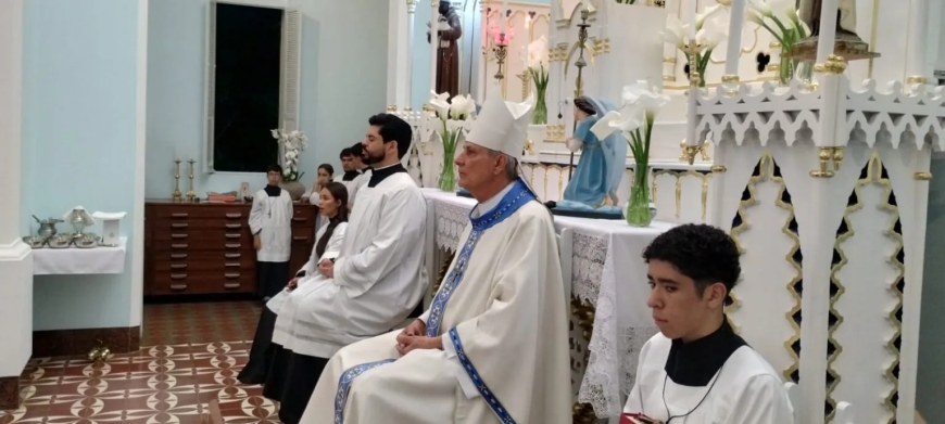 Reestruturação de Igreja em Carmo do Rio Claro é celebrada pelo Bispo de Guaxupé