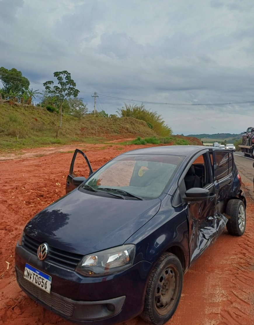 Manobra irregular de veículo pode ter causado acidente na MGC-491 que deixou três pessoas feridas
