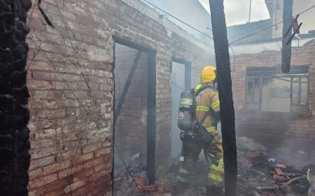 Desentendimento entre casal pode ter causado incêndio em residência