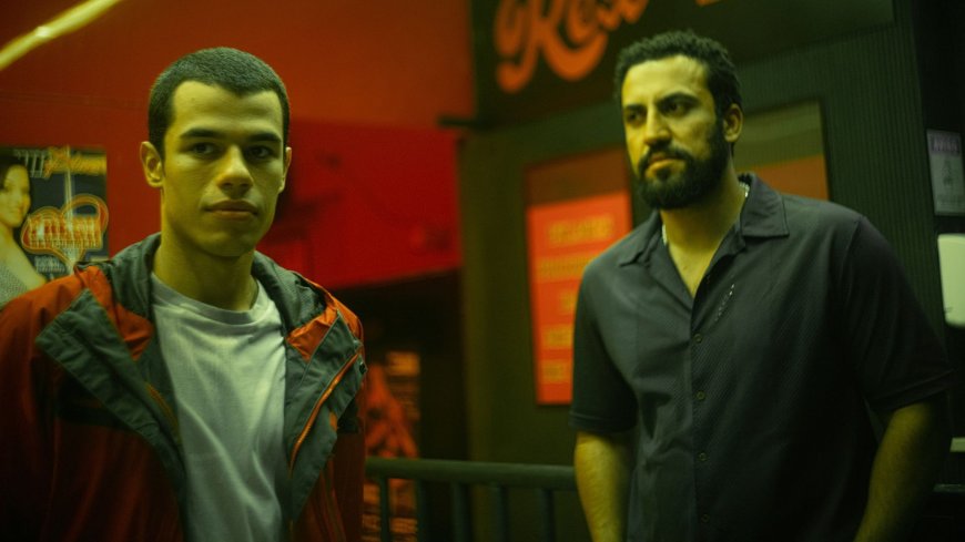 Guaxupeano João Mariano é presidiário famoso na série da Amazon Prime Vídeo