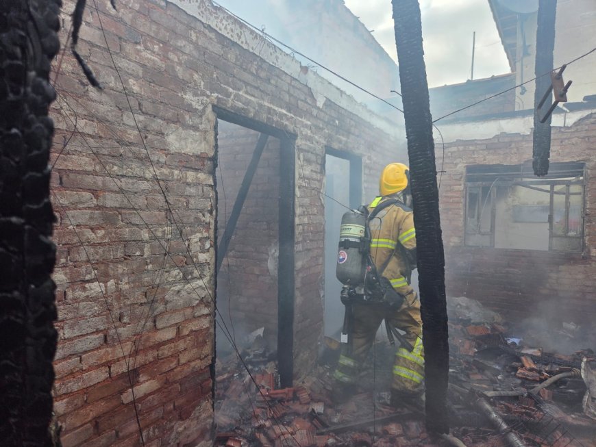 Desentendimento entre casal pode ter causado incêndio em residência