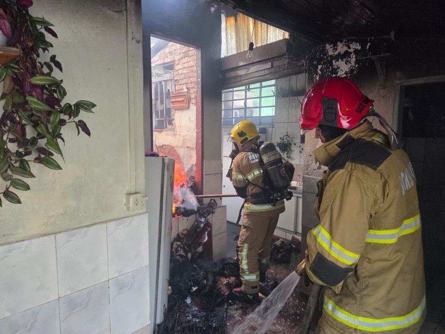 Desentendimento entre casal pode ter causado incêndio em residência