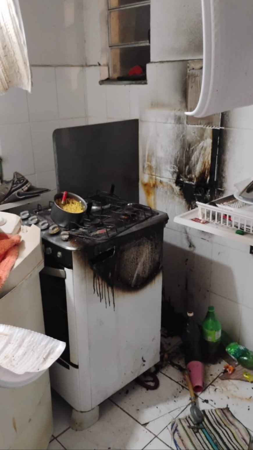Mangueira de botijão de gás se rompe e causa incêndio em apartamento no Sul de Minas