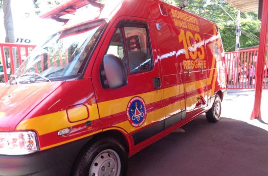 Homem esfaqueado invade confraternização e pede socorro