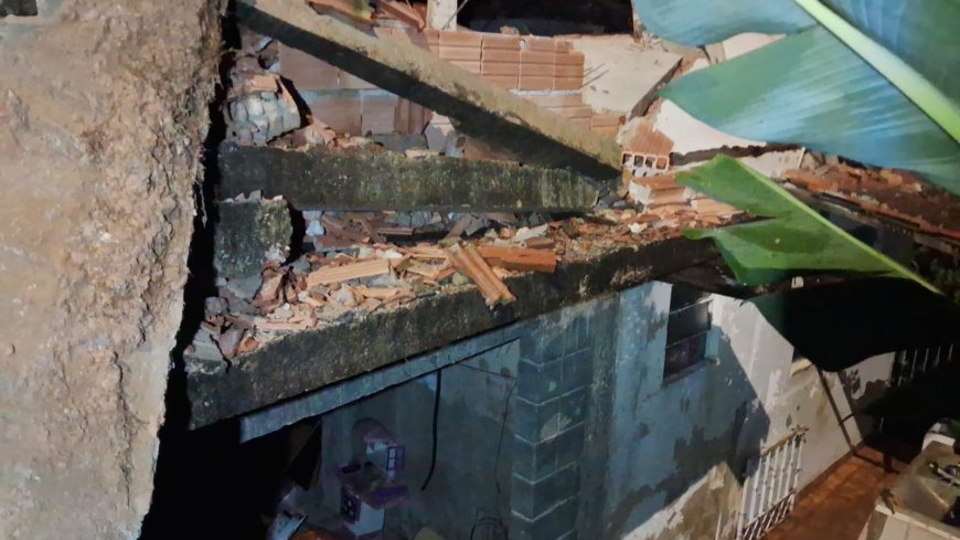 Desmoronamento de muro de arrimo atinge residência em Poços de Caldas