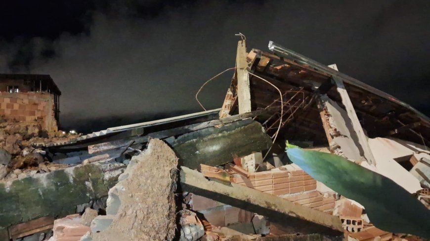 Desmoronamento de muro de arrimo atinge residência em Poços de Caldas