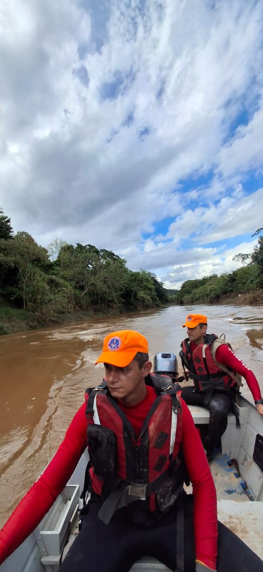 Corpo de Bombeiros localiza vítima de afogamento no Rio Sapucaí, em Itajubá