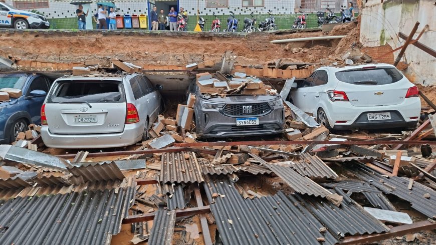 Desabamento de muro atinge veículos em Itajubá