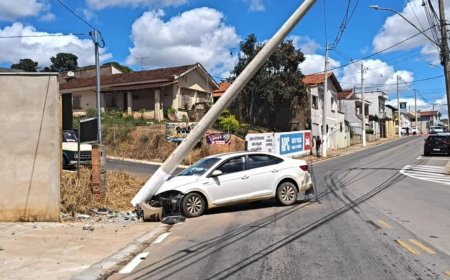 Em Guaxupé, mulher sofre mal súbito e bate veículo em poste
