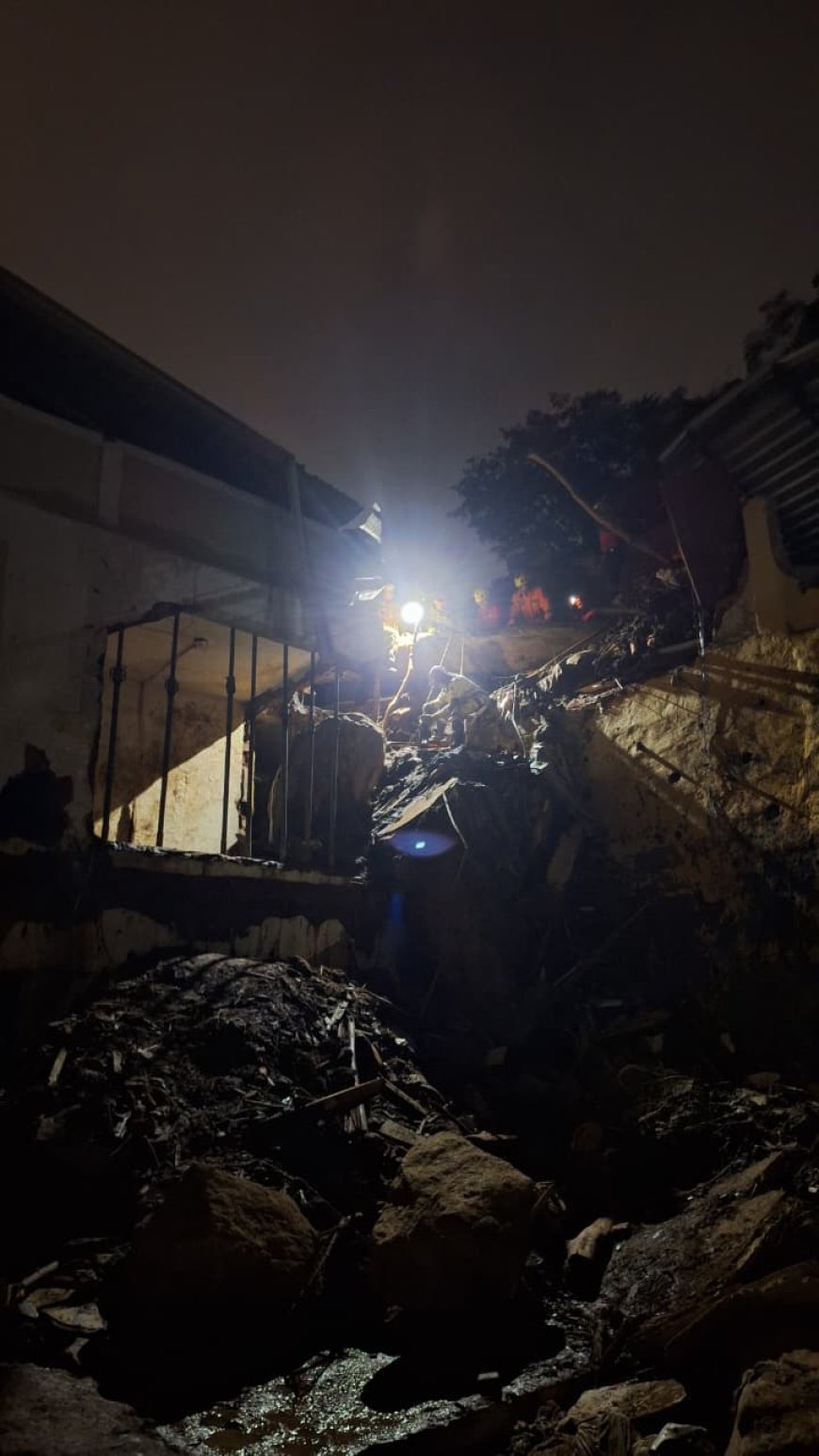 Bombeiros de Poços de Caldas finalizam missão em Juiz de Fora e retornam ao Sul de Minas