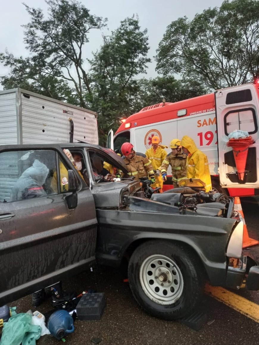 Grave acidente na MGC-491 envolve três veículos e deixa vítima presa às ferragens