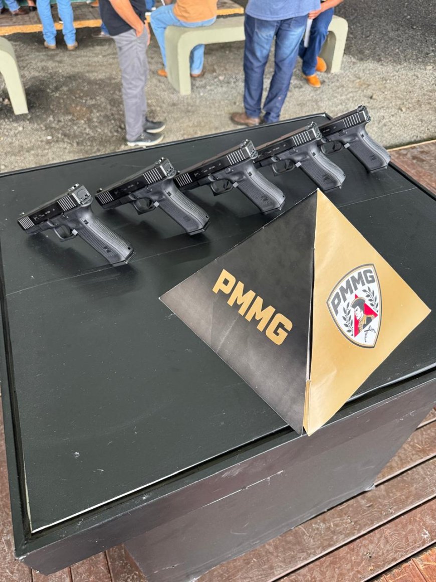 PM de Guaxupé recebe pistolas durante a Femagri