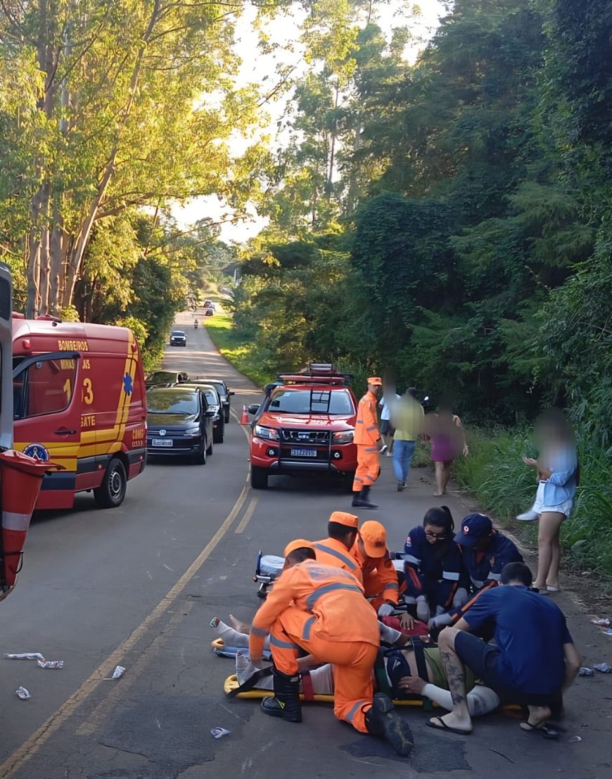 Casal fica ferido após cair de motocicleta na rodovia AMG-1540, entre Fama e Alfenas