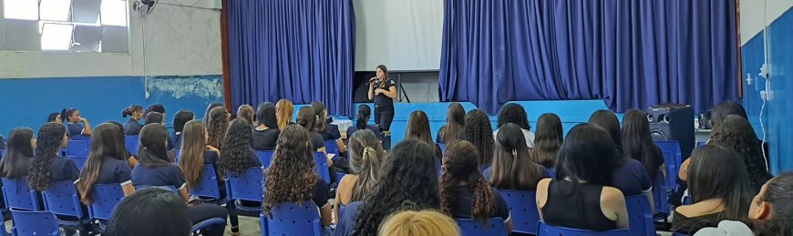 Polícia Civil promove ações educativas e de conscientização no mês da mulher em Guaxupé