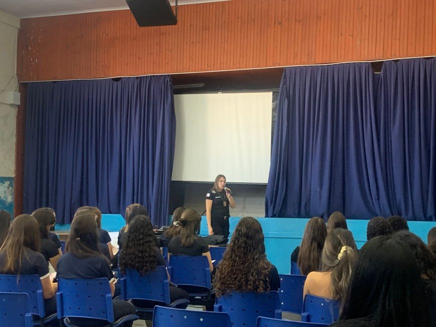 Polícia Civil promove ações educativas e de conscientização no mês da mulher em Guaxupé