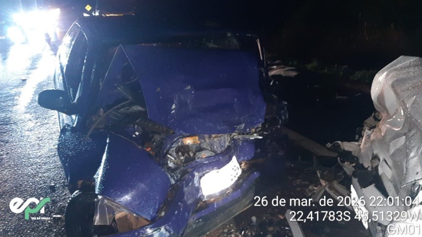 Sinistro de trânsito deixa três vítimas graves na MG-459