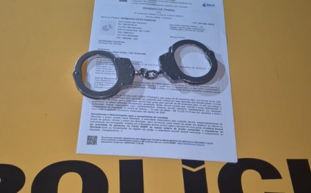 Em Operação Última Parada, foragido da justiça é preso dentro de ônibus por débito de pensão alimentícia