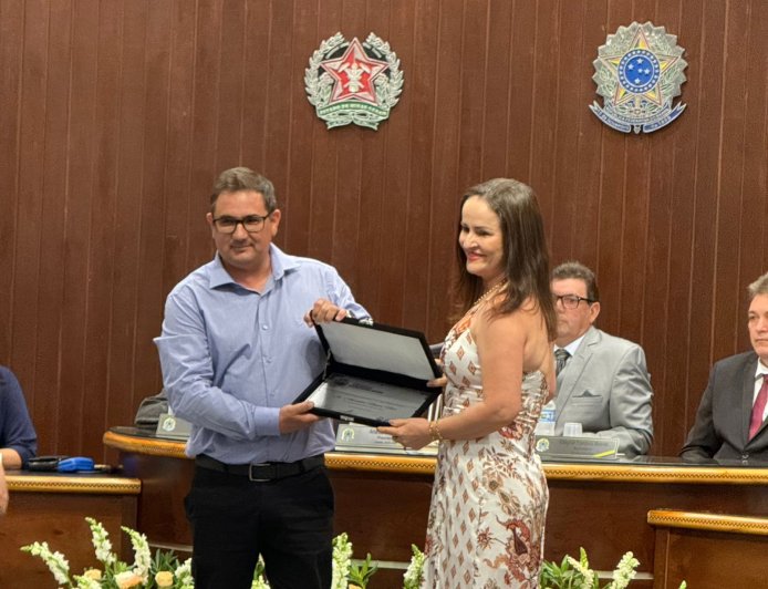 Guaxupeano recebe título de Cidadão Montebelense