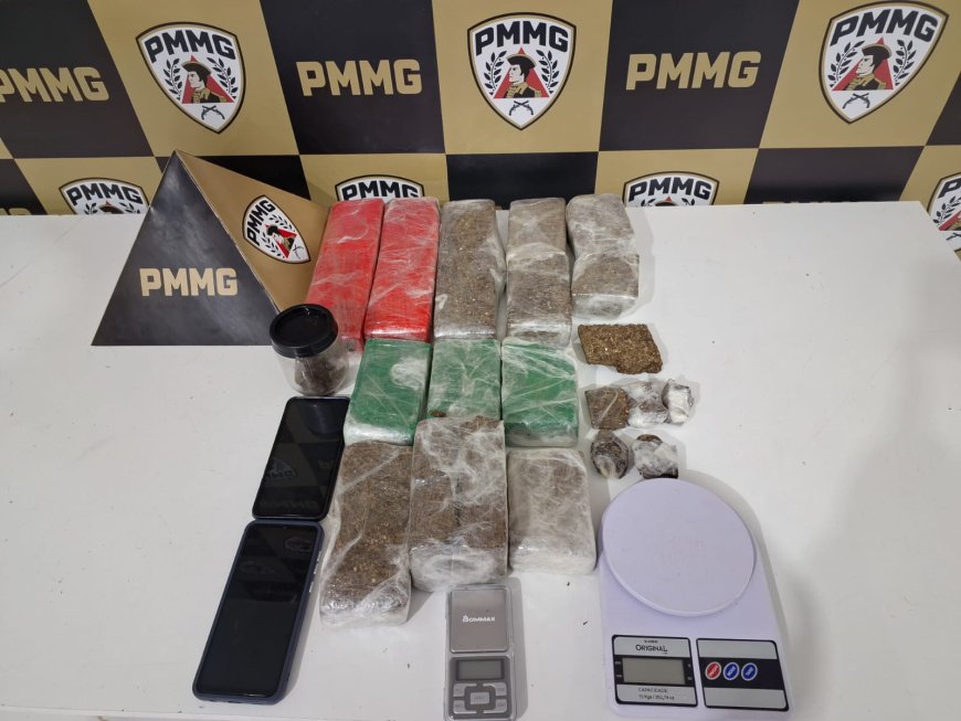 Suspeitos tentam se desfazer de drogas em vaso sanitário, mas são presos pela PM em Guaxupé