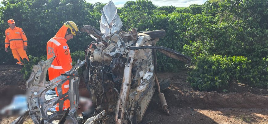 Condutor de 35 anos morre em grave acidente na MGC-179, entre Alfenas e Machado