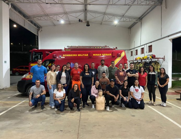 Bombeiros de Guaxupé capacitam 23 alunos em Curso de Primeiros Socorros