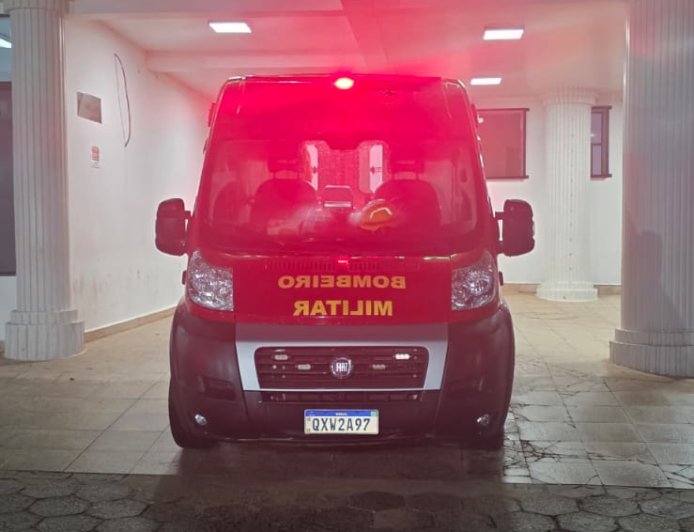 Bombeiro salva bebê engasgado com leite no interior de Minas