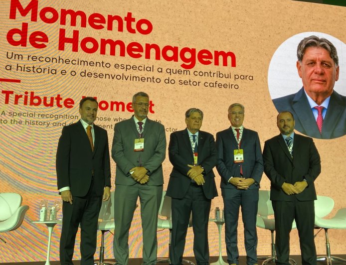 Sustentabilidade na cafeicultura rende homenagem à Cooxupé em evento internacional