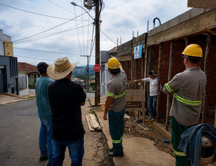 Cemig realiza ação itinerante em Muzambinho para prevenir acidentes na construção civil