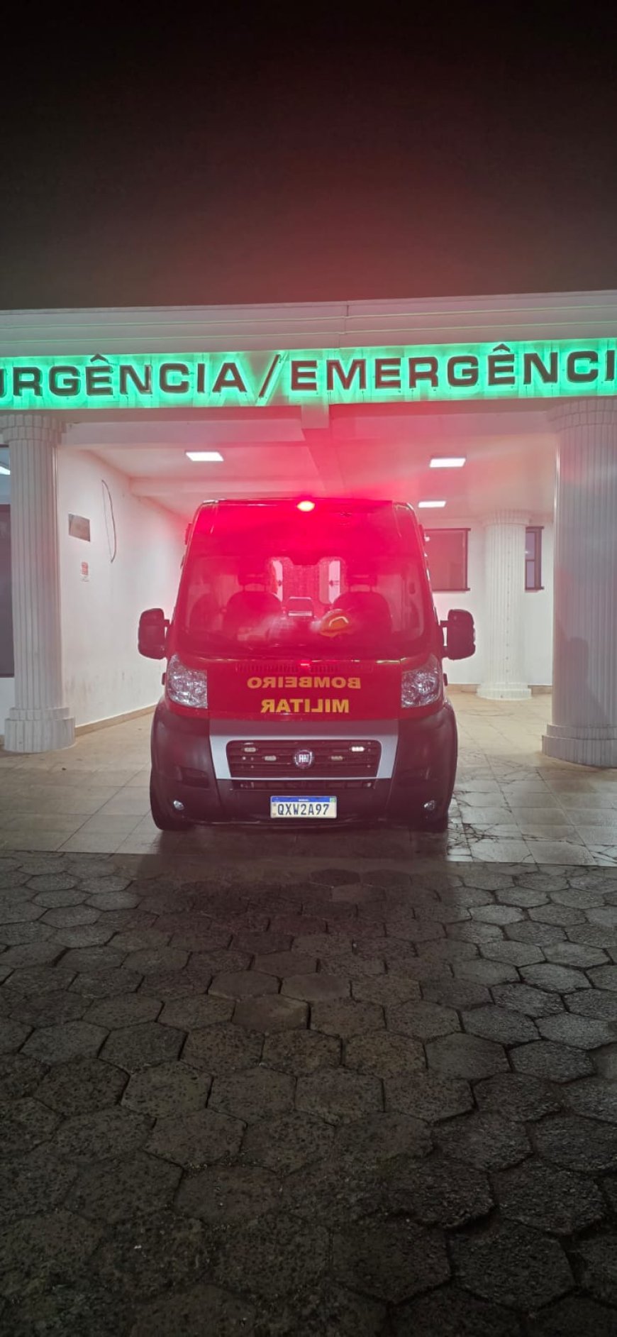 Bombeiro salva bebê engasgado com leite no interior de Minas