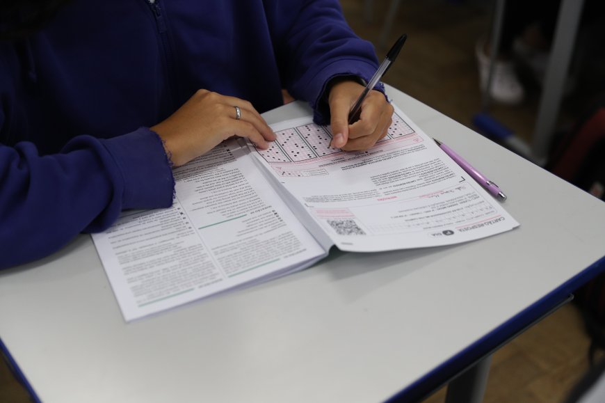 Estudantes do 3º ano do ensino médio da rede estadual mineira receberão kits para o ENEM