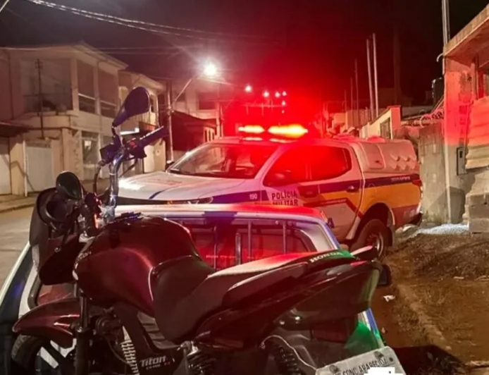 Motocicleta é apreendida por circular com escapamento emitindo barulho durante Festa do Café em Conceição da Aparecida
