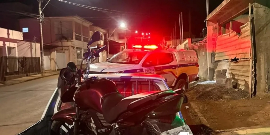 Motocicleta é apreendida por circular com escapamento emitindo barulho durante Festa do Café em Conceição da Aparecida