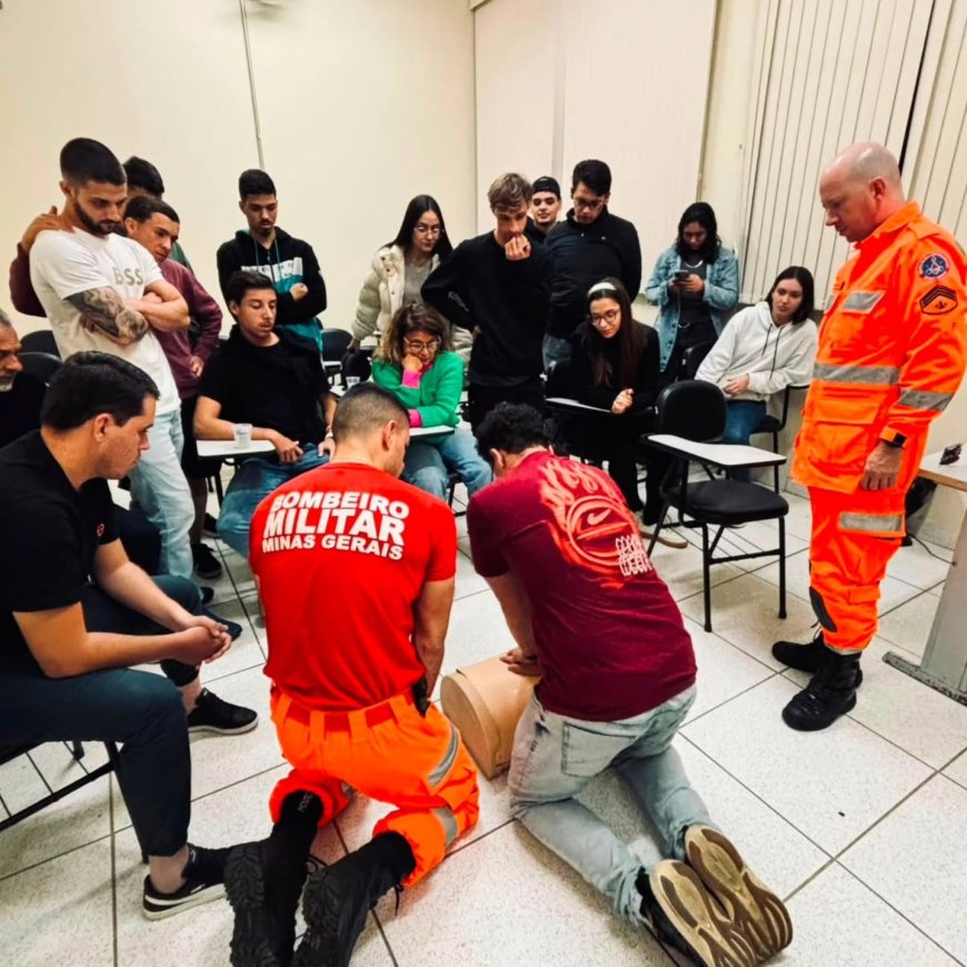 Bombeiros realizam palestra de primeiros socorros para acadêmicos de Educação Física do Unifeg