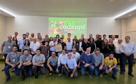 Deputado Federal Nikolas Ferreira visita a Cooxupé