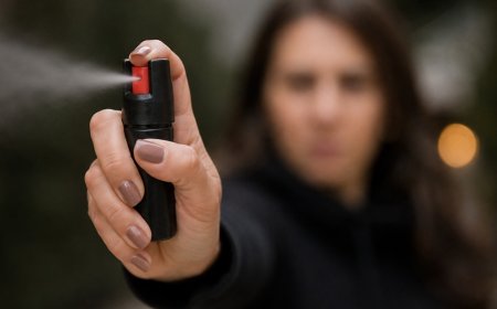 Mulheres podem comprar e usar spray de pimenta para defesa pessoal
