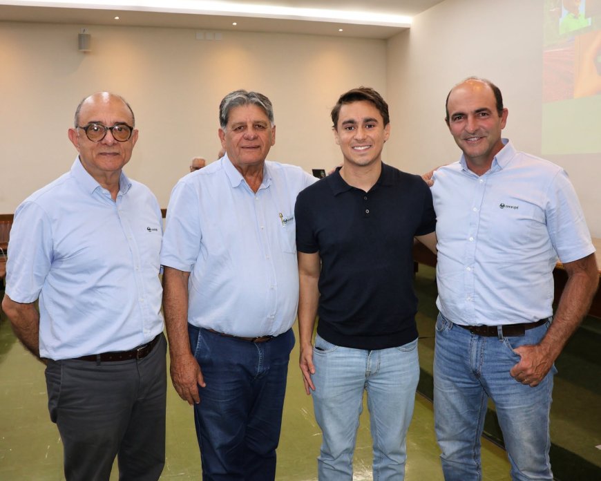 Deputado Federal Nikolas Ferreira visita a Cooxupé