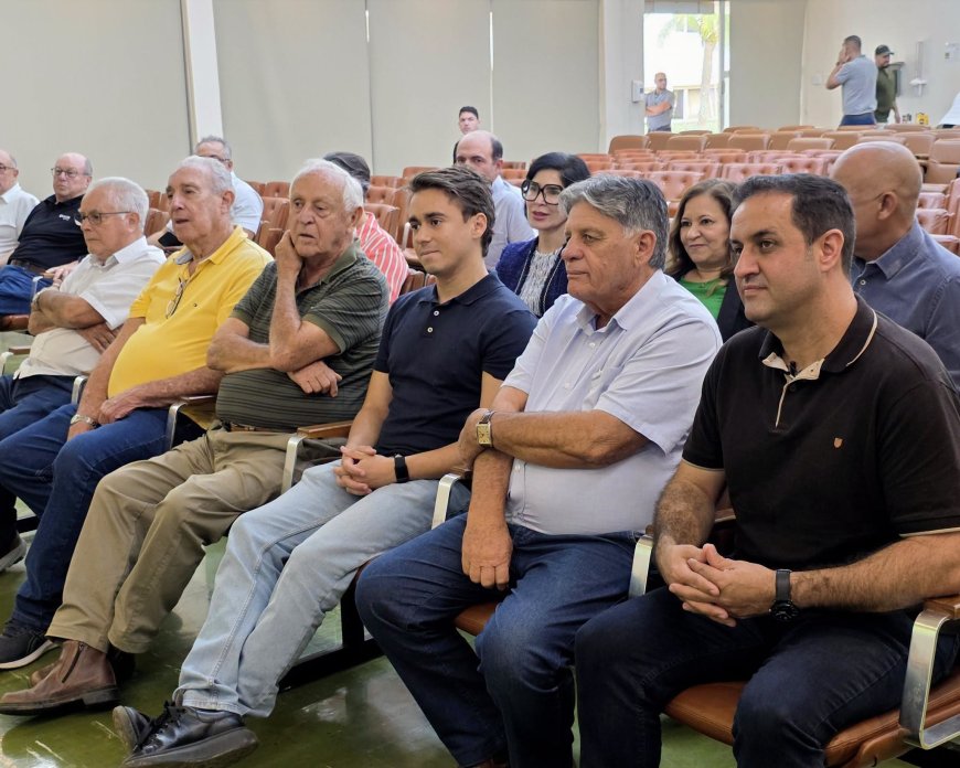 Deputado Federal Nikolas Ferreira visita a Cooxupé