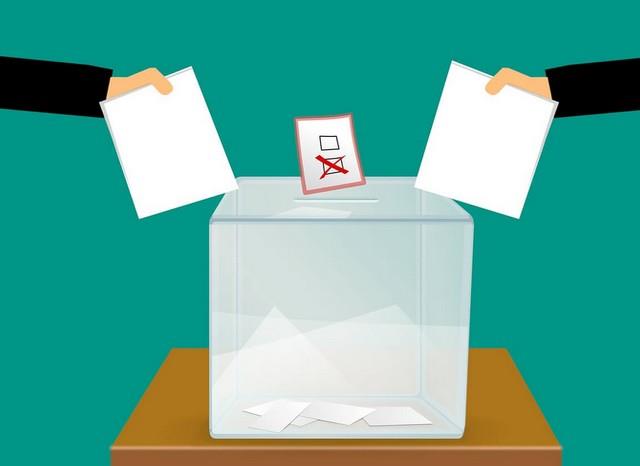 DEMOCRACIAS NA GANGORRA