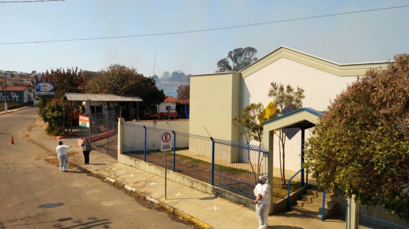 Incêndio nas imediações do Vila Campanha faz atendimento no Sentinela ser direcionado ao Posto Aviação